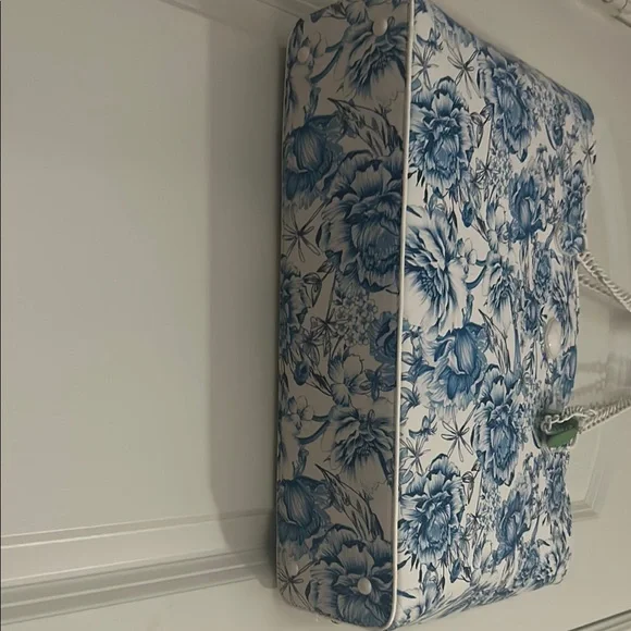 Betsey Johnson Blue Floral Scalloped Edge Tote Bag w/ Chain Straps | NWT - Picture 6 of 13